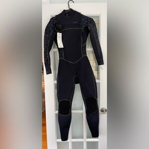 Roxy wetsuit